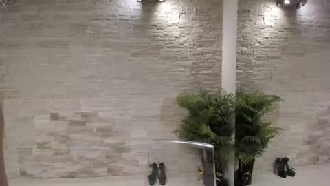 Snapshot of miagoldd_ chatting on January 2026 05:57:01 AM MiaGoldd online show from January 2026 05:57:01 AM