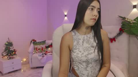 Mia Gomez online show from December 2025 01:27:01 PM