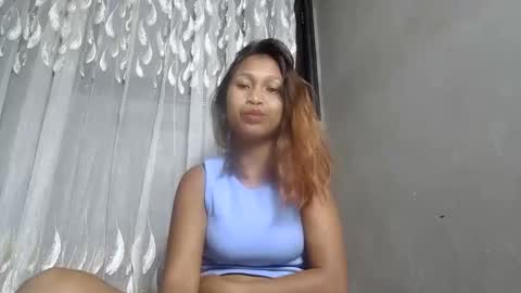 miah_land online show from December 2025 05:19:02 PM