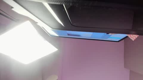 miahertz online show from December 2025 11:41:02 AM