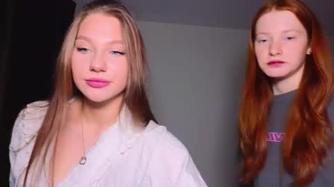 Snapshot of miakeler chatting on February 2025 09:49:01 PM milanaaaa online show from February 2025 09:49:01 PM