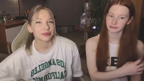 Snapshot of miakeler chatting on March 2025 01:57:02 PM milanaaaa online show from March 2025 01:57:02 PM