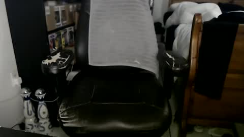 Snapshot of miaking chatting on January 2025 05:29:02 AM Mark online show from January 2025 05:29:02 AM