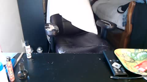 Snapshot of miaking chatting on September 2025 05:35:01 PM Mark online show from September 2025 05:35:01 PM