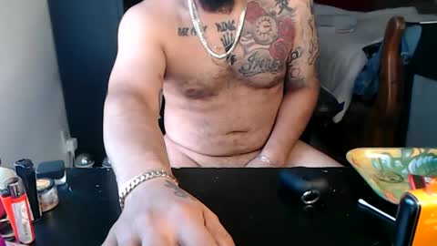 Snapshot of miaking chatting on October 2025 05:54:02 PM Mark online show from October 2025 05:54:02 PM