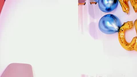 miakirshner_ online show from November 2025 03:36:01 PM