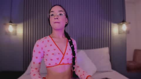 Snapshot of mialarouse chatting on February 2026 08:39:01 PM Mia Larouse online show from February 2026 08:39:01 PM