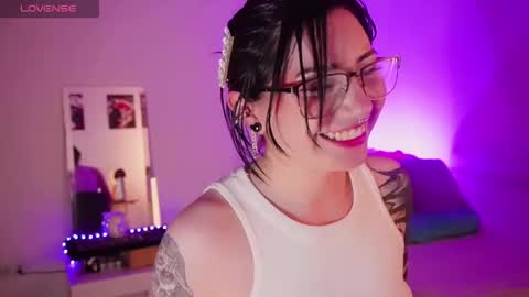 Lili online show from February 2026 01:35:02 AM