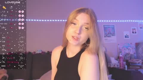 Mia online show from February 2025 07:21:01 PM