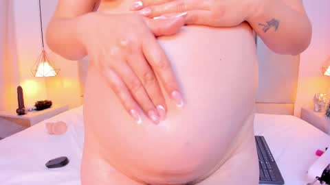 Mia  online show from January 2025 09:48:02 AM