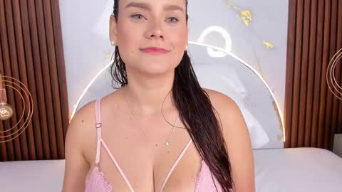 Snapshot of miamiller69 chatting on May 2026 04:51:01 AM Mia online show from May 2026 04:51:01 AM
