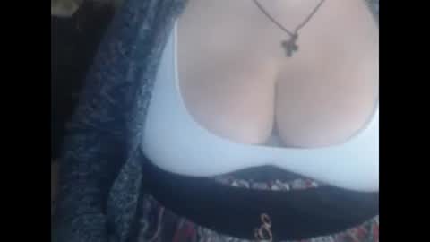 Snapshot of miamimistress chatting on January 2025 02:24:02 PM maya online show from January 2025 02:24:02 PM