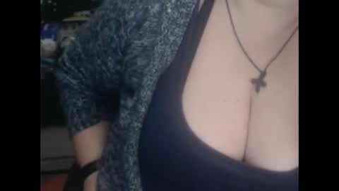 Snapshot of miamimistress chatting on February 2025 07:29:01 AM maya online show from February 2025 07:29:01 AM