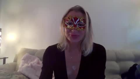 miamitransgirl305 online show from March 2026 08:31:01 PM