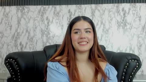 Mia   -5 7001400 Follow  online show from January 2025 03:15:01 PM