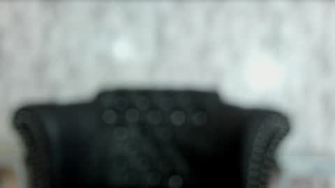 Mia   -5 7001400 Follow  online show from January 2025 03:46:01 PM