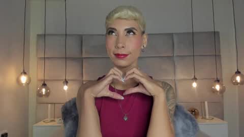 Snapshot of miamorgann chatting on December 2024 12:34:02 PM Mia Morgann online show from December 2024 12:34:02 PM