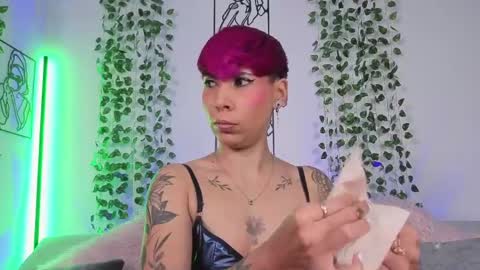 Mia Morgann online show from April 2026 03:50:01 PM