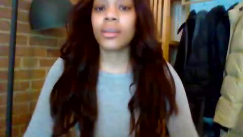 MiaMuffn online show from February 2026 01:51:01 PM