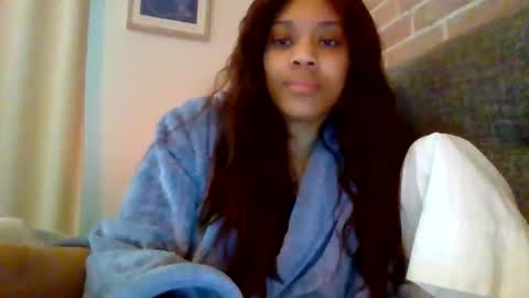 Snapshot of miamuffin8 chatting on May 2026 11:15:01 AM MiaMuffn online show from May 2026 11:15:01 AM