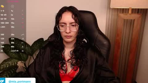 MIAPORTMANN online show from April 2026 09:31:01 PM