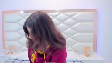 Sweetie Mia online show from January 2025 12:24:01 PM