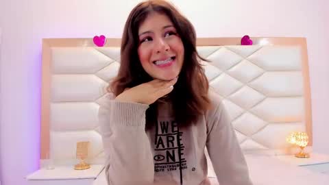 Sweetie Mia online show from February 2025 12:36:01 PM