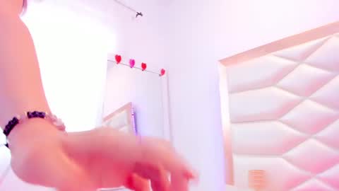 Sweetie Mia online show from February 2025 03:27:01 PM