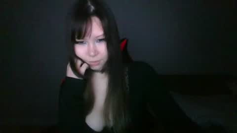 Snapshot of miasavagequeen chatting on June 2026 03:15:02 PM MiaSavageQueen online show from June 2026 03:15:02 PM