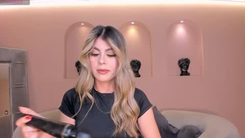 Snapshot of miasilvax chatting on May 2026 11:18:01 AM Mia Silva online show from May 2026 11:18:01 AM