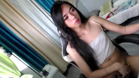 Mia online show from January 2025 11:27:02 PM