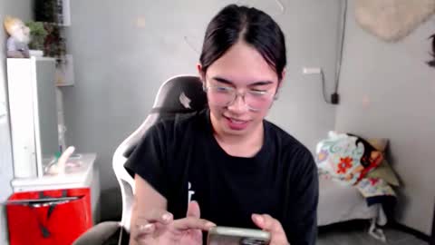 Mia online show from February 2026 07:09:02 AM