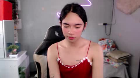 Mia online show from March 2026 06:32:01 AM