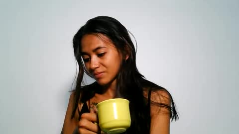Snapshot of miavaleria4u chatting on June 2026 10:10:02 AM MiaValeria online show from June 2026 10:10:02 AM