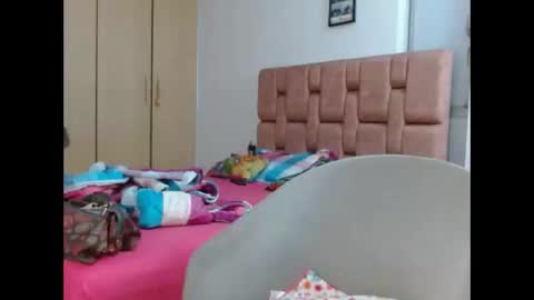 MIA VANESSA online show from February 2026 04:06:01 AM