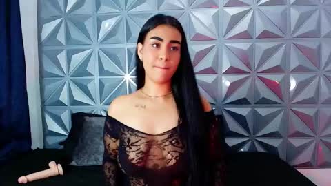 Snapshot of miawhithee chatting on March 2026 05:07:01 AM Ma Whithe online show from March 2026 05:07:01 AM