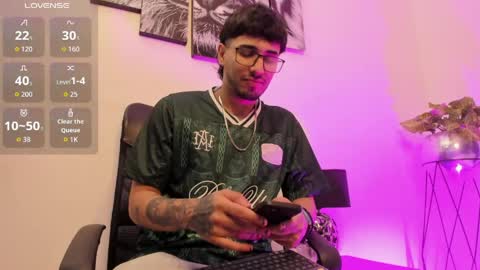MiaIron online show from April 2026 12:32:01 PM