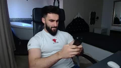 Snapshot of micahlane chatting on May 2026 04:39:02 AM MicahLane online show from May 2026 04:39:02 AM