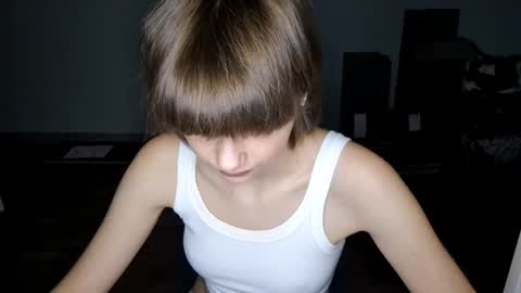 Luna online show from November 2025 04:55:01 PM