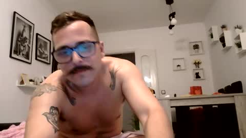 Snapshot of mich6921 chatting on May 2026 11:31:02 PM MILO MIAMI online show from May 2026 11:31:02 PM