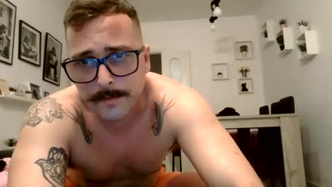 Snapshot of mich6921 chatting on June 2026 11:03:01 PM MILO MIAMI online show from June 2026 11:03:01 PM