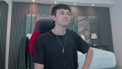 Michael online show from September 2025 12:04:02 PM