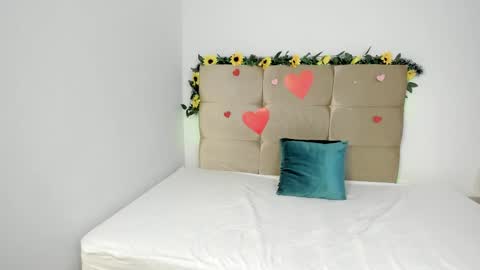 Micky and Sharon online show from February 2025 02:28:02 AM