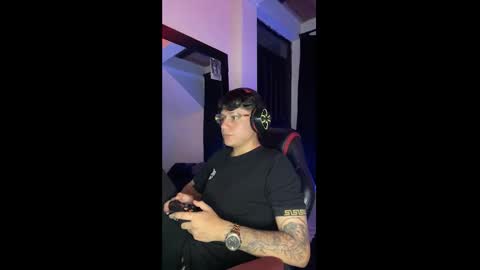 michael independent model  online show from December 2024 10:19:01 PM