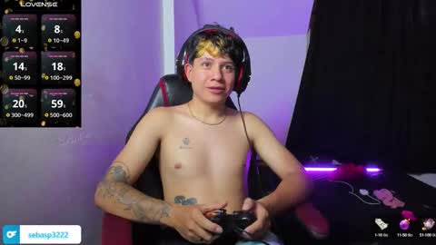 michael independent model  online show from October 2025 11:46:01 PM