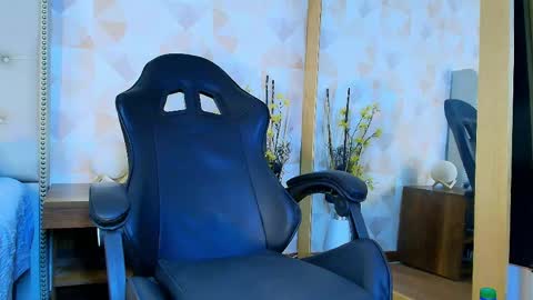 Snapshot of michael_magno chatting on May 2026 11:12:03 PM Michael Stevens online show from May 2026 11:12:03 PM