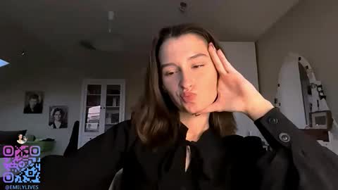 Emily online show from October 2025 02:12:01 PM