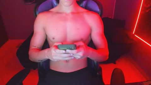 Michael online show from September 2025 03:39:01 AM