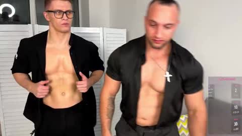 michaelbradley_for_u online show from September 2025 06:53:01 PM