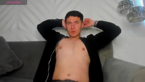 MichaelConnor  online show from December 2024 12:06:01 PM